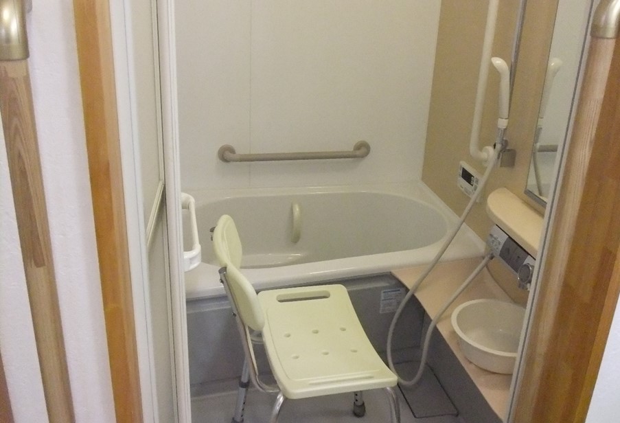 デイサービスサニーの自立式浴室
